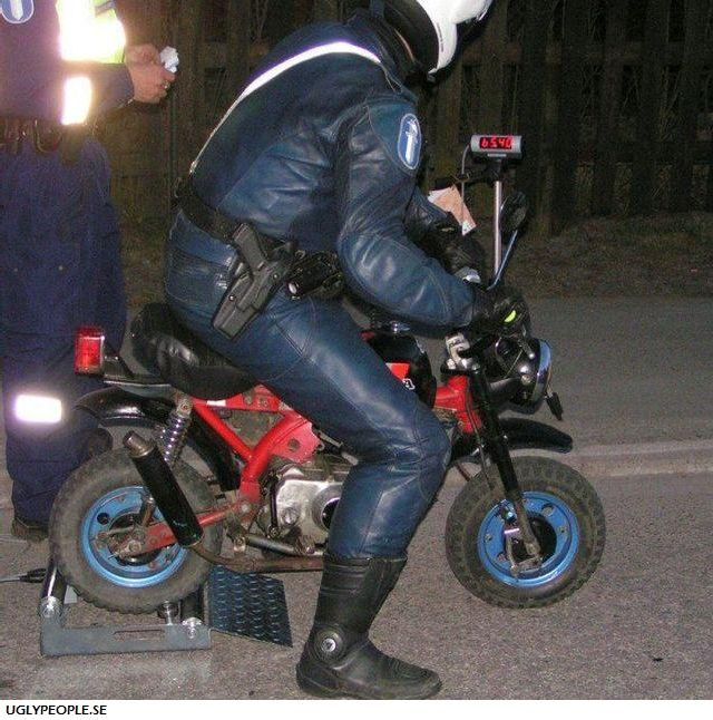 Cops’ Fails (70 pics)
