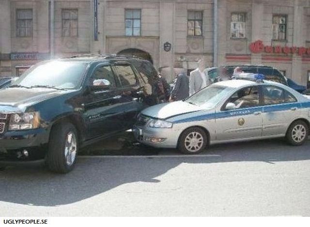 Cops’ Fails (70 pics)