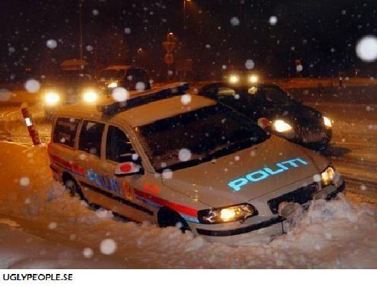 Cops’ Fails (70 pics)