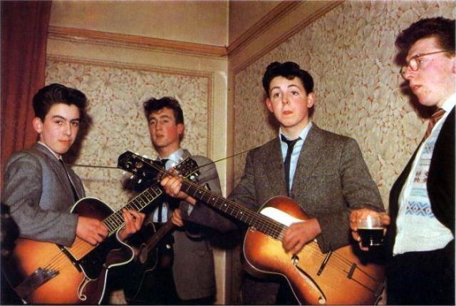 Rare Photographs of Celebrities (125 pics)