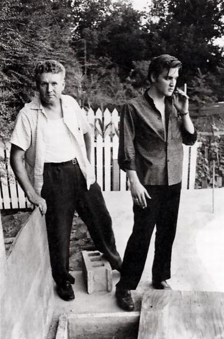 Rare Photographs of Celebrities (125 pics)