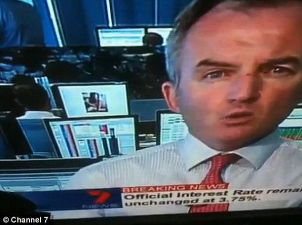 Naughty Banker on Air (5 pics + 1 video)