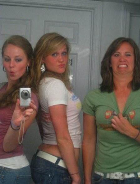 Photobombs Of Girls (46 pics)