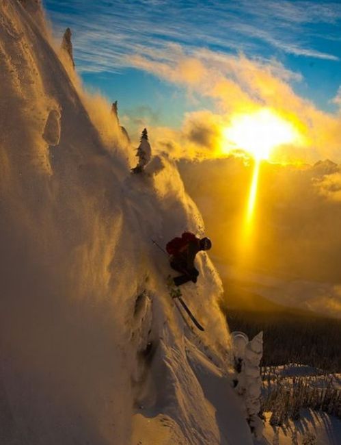 The Most Beautiful Downhill Ski  (9 pics)
