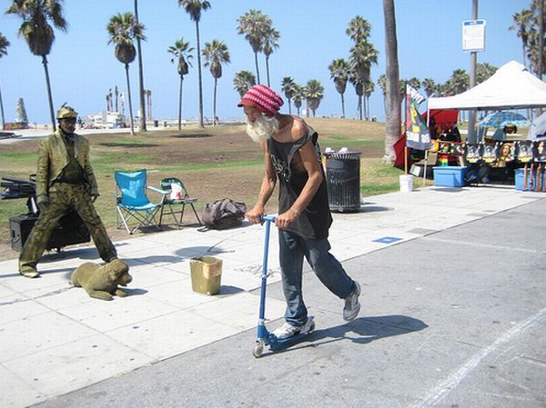 Strange but Interesting Folk (44 pics)