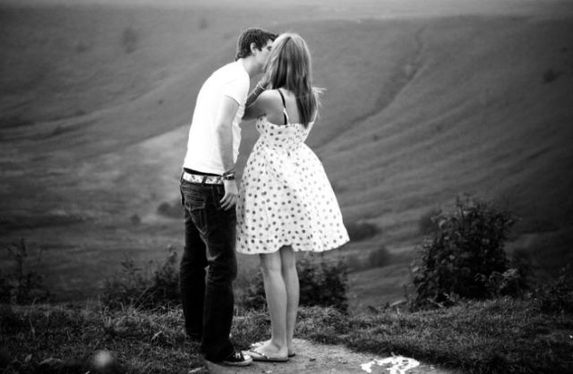 Love Is in the Air (18 pics)