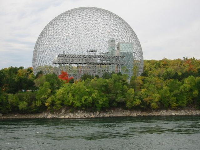Strange Buildings (37 pics)