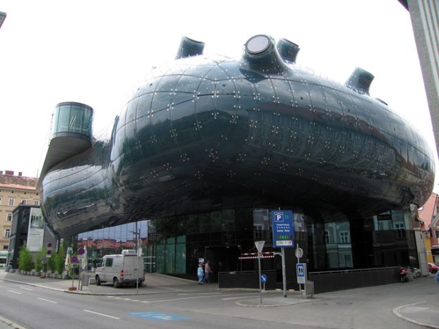 Strange Buildings (37 pics)