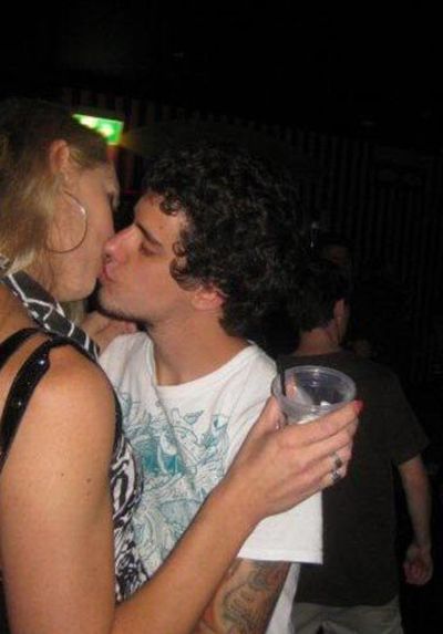 How Do You Think, Will He Call Her Back? (7 pics)