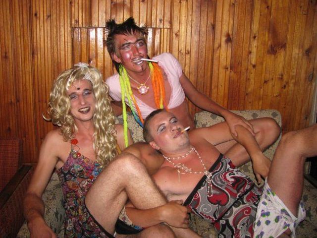 Amusing Users of Social Networks. Part 2 (69 pics)