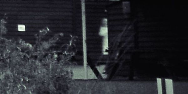The Best of Ghost Pictures (26 pics + text)