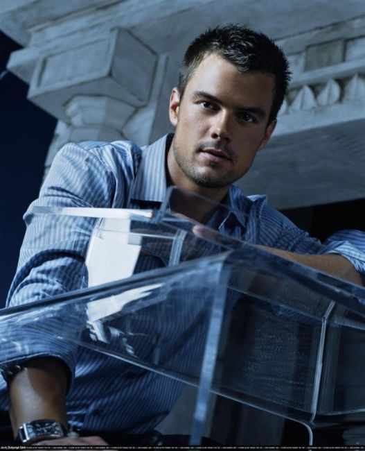 The Top 100 Most Beautiful Men (100 pics)