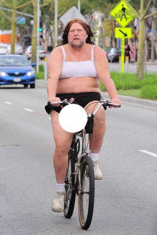 WTF Dude of the Day (6 pics)