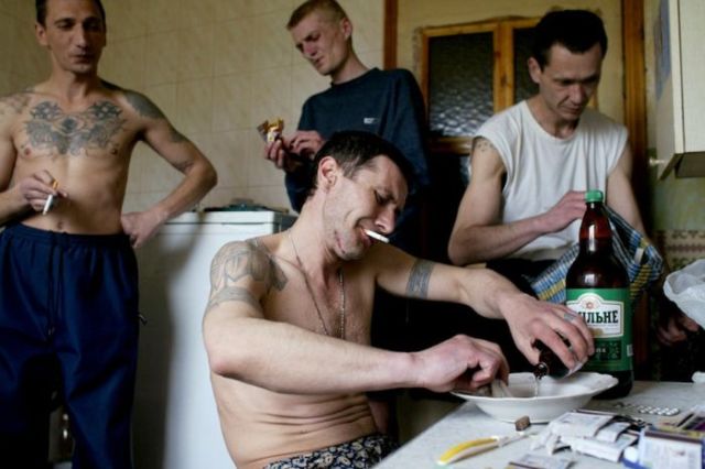 Faces of Russian Mafiosi (23 pics)