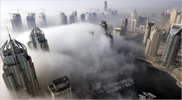 Skyscrapers Piercing the Clouds (23 pics)