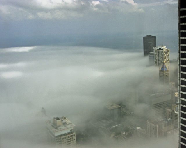 Skyscrapers Piercing the Clouds (23 pics)