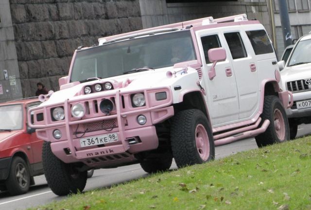 Russians and Car Pimping (56 pics)