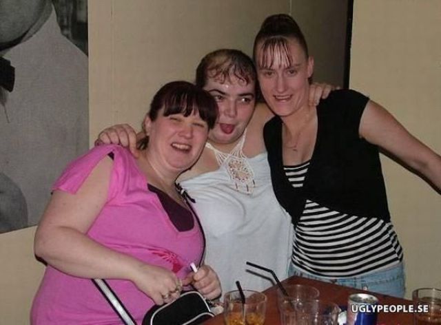 Ugly People (29 pics)