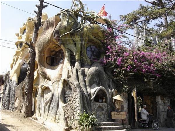 Dalat Crazy House in Vietnam (51 pics)