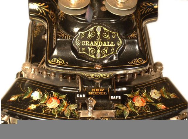 Beautiful Old-Time Typewriters (49 pics)