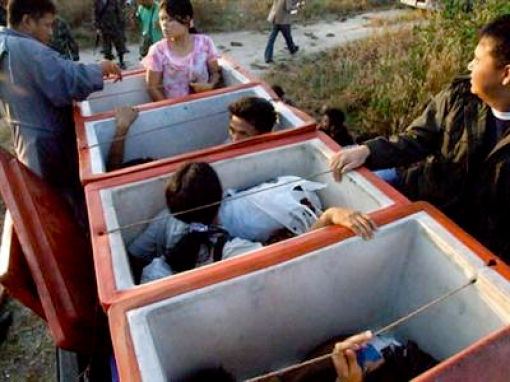 How Illegal Aliens Cross the Border (49 pics)