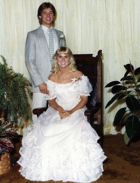 Celebrity Prom Pictures (21 pics)