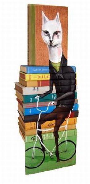 Art with Stacked Books (23 pics)