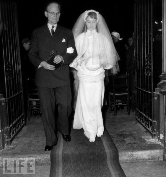 Famous Fathers and Daughters (31 pics)