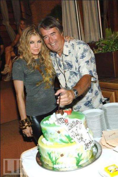 Famous Fathers and Daughters (31 pics)