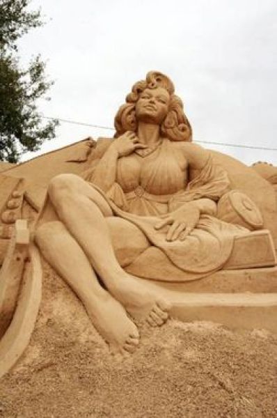 Unbelievable Sand Sculptures (92 pics)