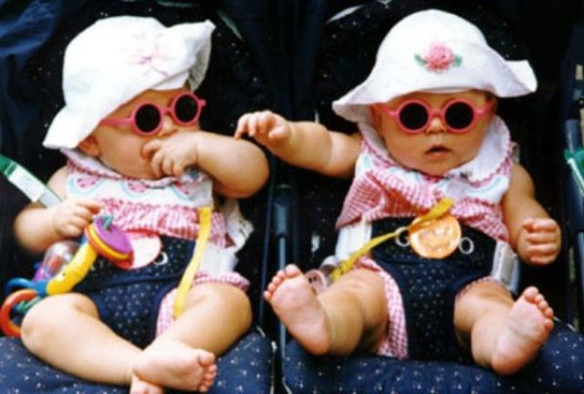 Such Sweet Twins (17 pics)