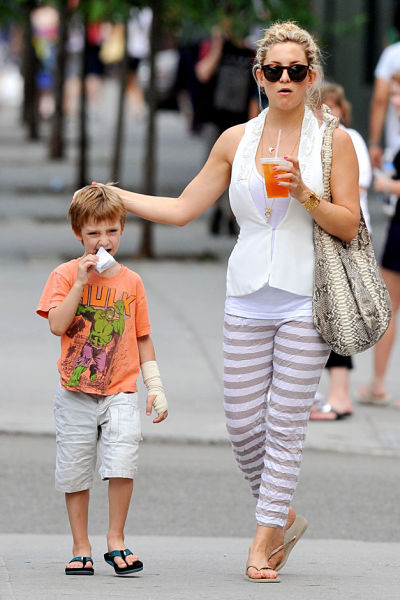 Celeb Parents with Kids (15 pics)
