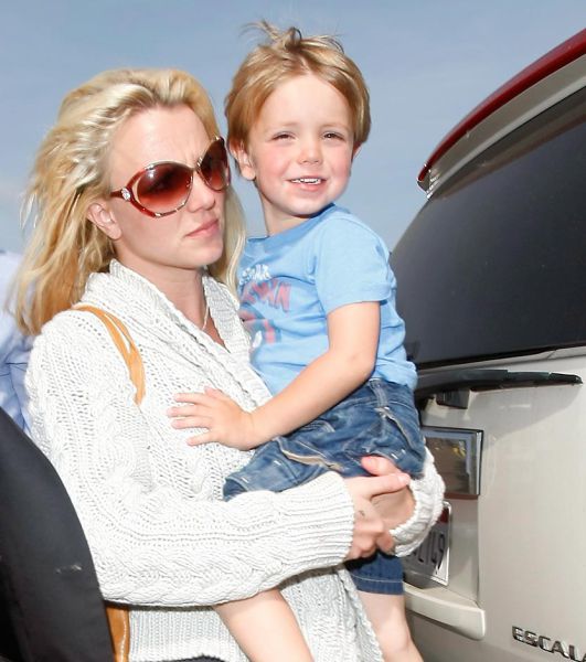 Celeb Parents with Kids (15 pics)