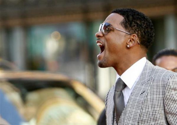Celebrity Facebook Fans (40 pics)