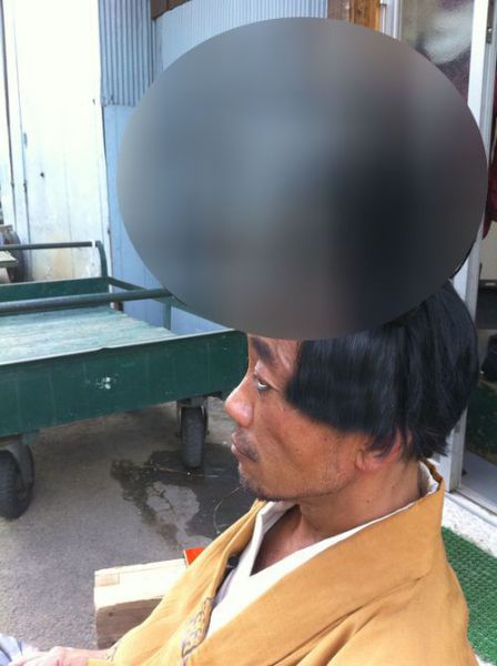 Bizarre Hairstyle (2 pics)