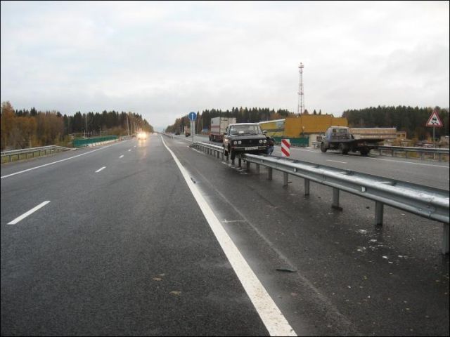 How Did It Get There? (5 pics)