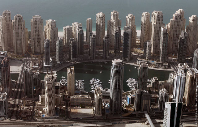 Aerial Shots of Dubai (8 pics)