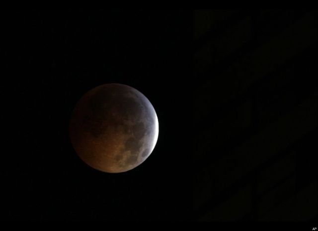 Rare Eclipse 2010 Pictures from Around the Globe