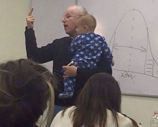 What This College Professor Did During His Lecture Will Warm Your Heart