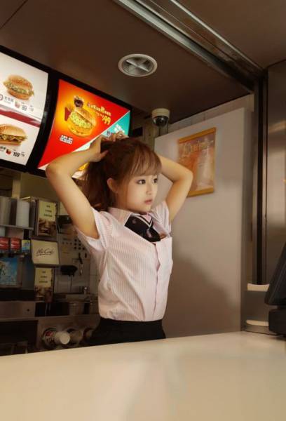 The Prettiest McDonald’s Employee in the World