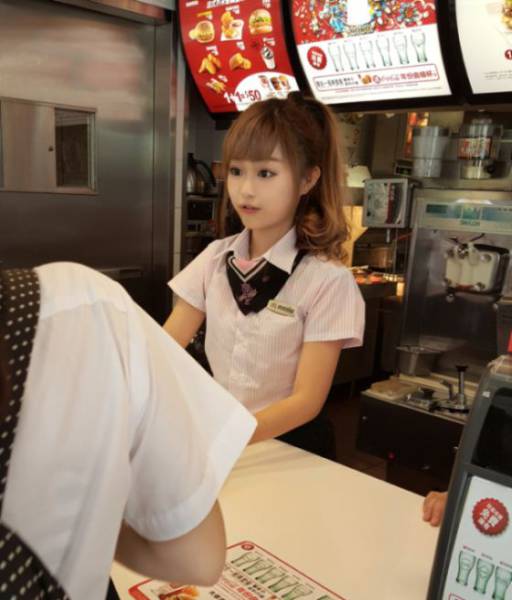 The Prettiest McDonald’s Employee in the World