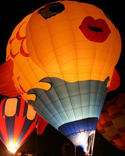 An unusual air balloon festival (35 photos)