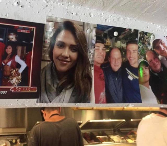 This Guy Took A Pic With Jessica Alba In An Airport And Then Randomly Found It In A Deli