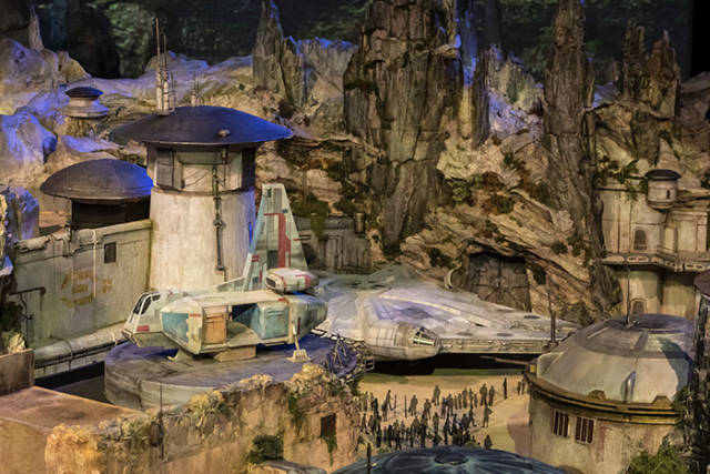 Disney Is Constructing Two Star Wars Theme Parks For $2 Billion, And They Seem To Be Totally Worth It