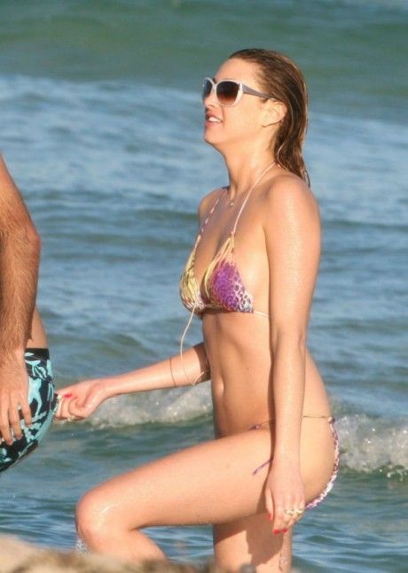 Whitney Port in bikini on the beach (18 photos)