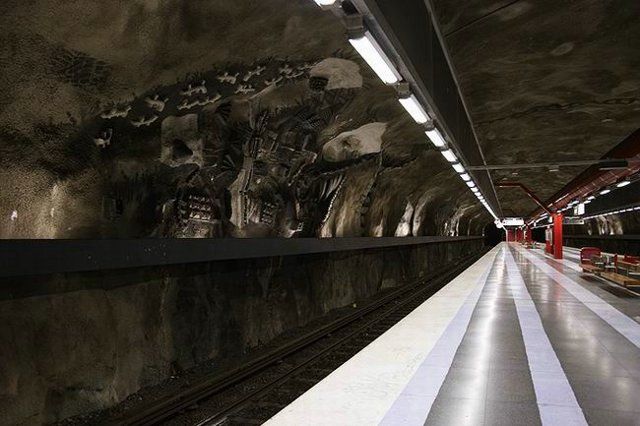 Stockholm subway, very creative! (17 photos)