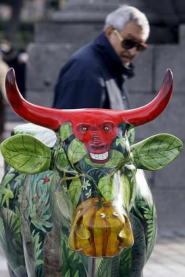 Cow Parade in Madrid (22 photos)
