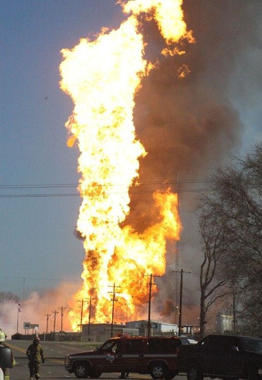 Gas explosion in Texas (5 photos)