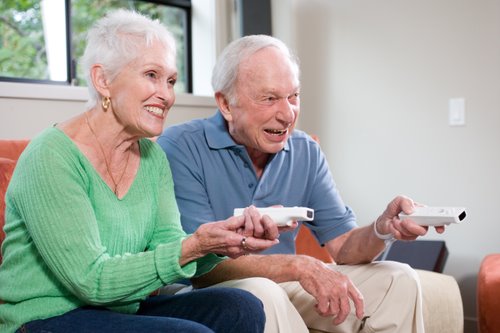 The funniest pictures of old people playing Wii (10 photos)