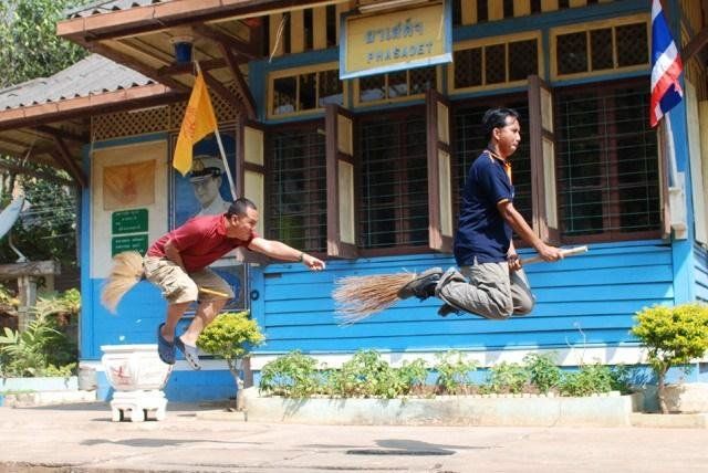 Thailand’s have watched a lot of Harry Potter (9 photos)